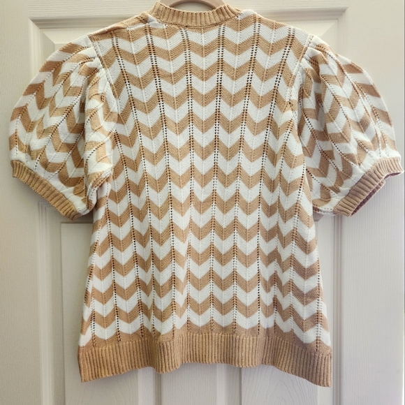 Cardigan - Picture 2 of 6